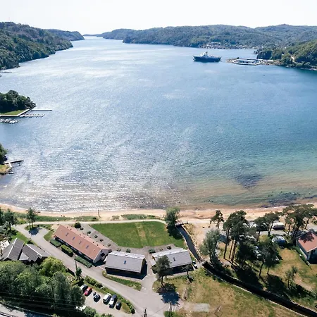 Rosfjord Strandhotel Lyngdal Exterior photo